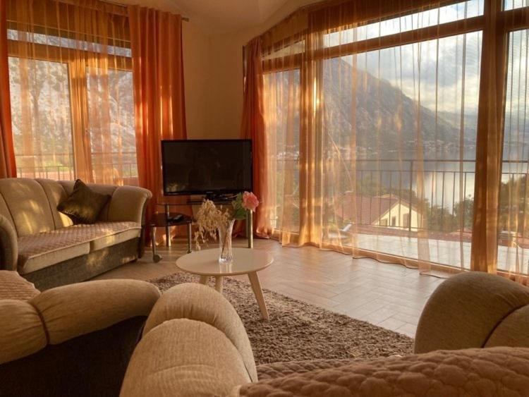 Apartments Villa Eden Kotor Exterior foto